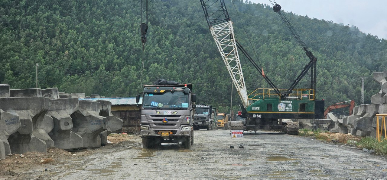 Nhiệt điện Quảng Trạch dùng công nghệ chạy bằng than. Nhiệt điện Quảng Trạch dùng công nghệ chạy bằng than.