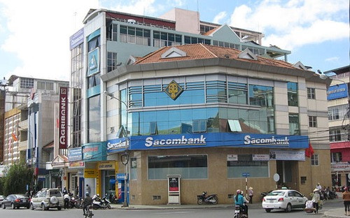 'Thâu tóm' Sacombank - 1 ván cờ phức tạp và gay cấn
