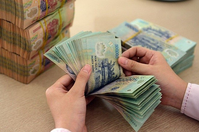 Người làm công ăn lương có thu nhập từ 11 triệu đồng/tháng trở lên phải đóng thuế TNCN (ảnh minh họa). Người làm công ăn lương có thu nhập từ 11 triệu đồng/tháng trở lên phải đóng thuế TNCN (ảnh minh họa).