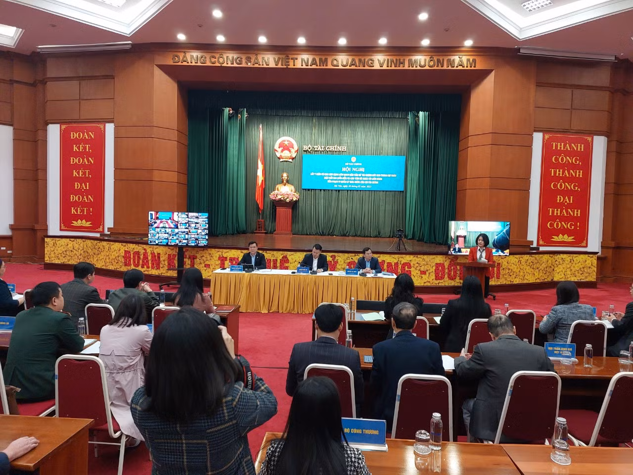 Hội nghị Lấy ý kiến về quy định liên quanh đến vấn đề tài chính đất đai trong dự thảo Luật Đất đai sửa đổi và các vấn đề khác có liên quan đến phạm vi quản lý nhà nước của Bộ Tài chính