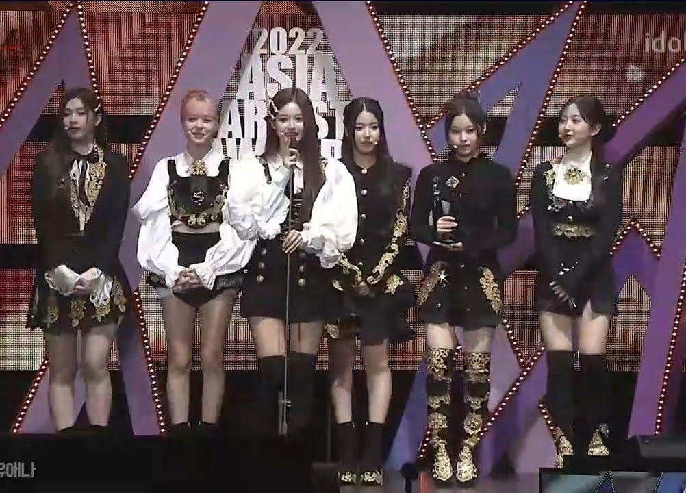 NMIXX xuất hiện với đội hình 6 thành viên sau khi Jinni rời nhóm.