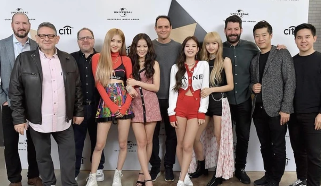 BLACKPINK có mối quan hệ thân thiết với rất nhiều nhân vật quyền lực trên thế giới. BLACKPINK có mối quan hệ thân thiết với rất nhiều nhân vật quyền lực trên thế giới.