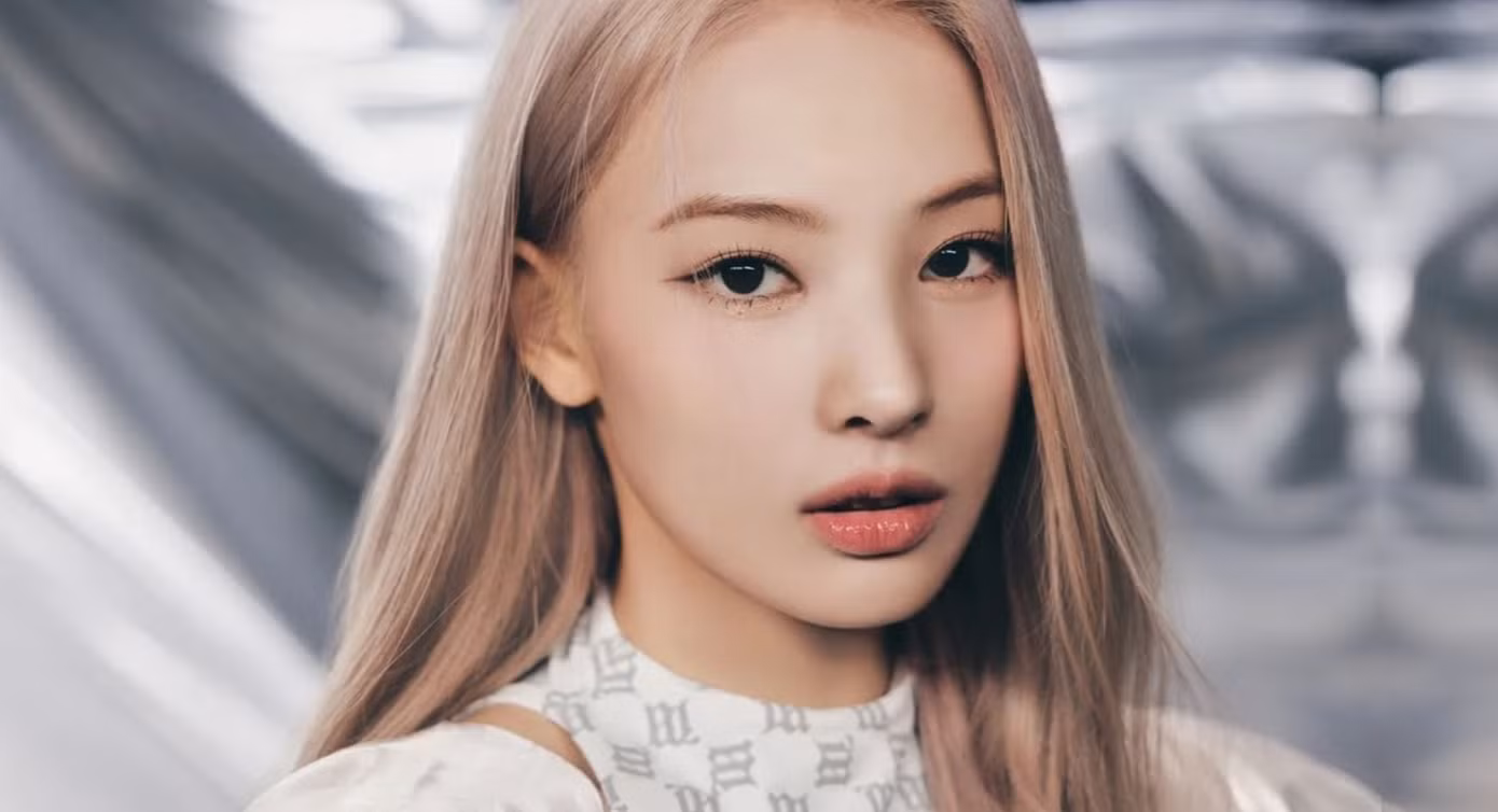 Jinni rời JYP và NMIXX.
