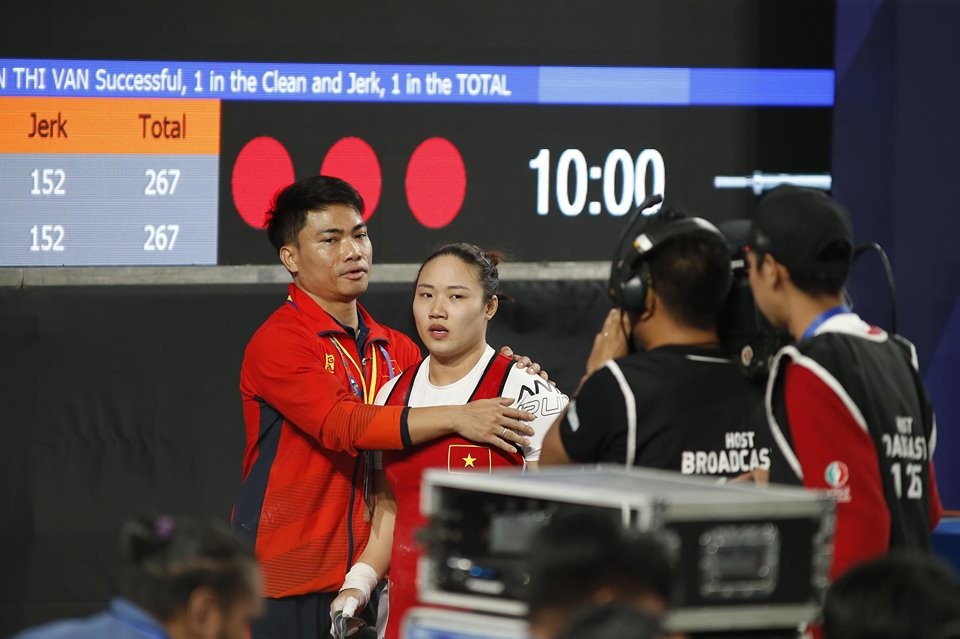 SEA Games 4/12: Huy Hoàng phá kỷ lục SEA Games, Phương Thành lập cú đúp vàng ảnh 14