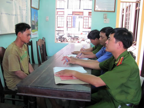  Đấu tranh khai thác đối với thủ phạm