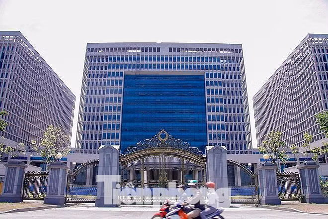 Bộ, ngành khư khư 'ôm' đất vàng, Nha Trang muốn xây cao ốc 80 tầng ven biển ảnh 2