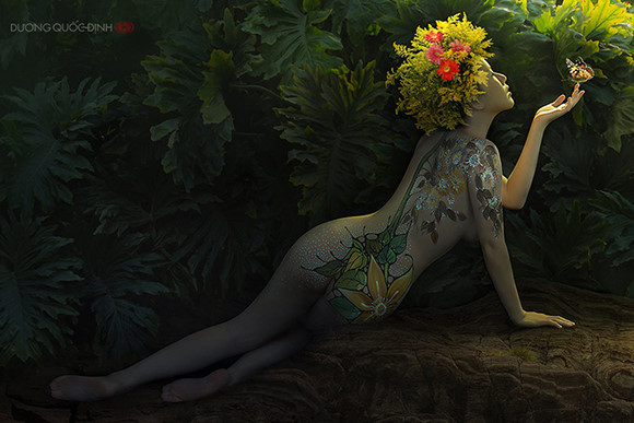 Những hot girl làm mẫu body painting đình đám nhất hiện nay ảnh 7