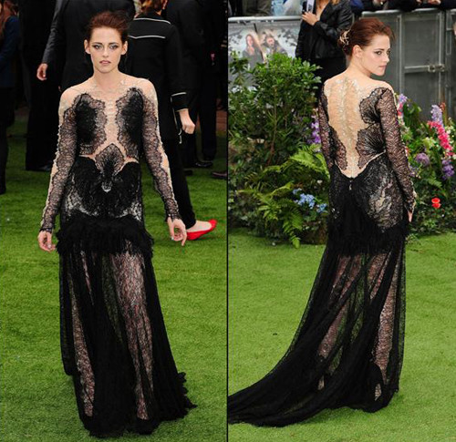 Kristen thường mặc rất đẹp theo phong cách tomboy trong đời thường. Nhưng khi dự các sự kiện thảm đỏ, cô thường diện đồ ren. Nhưng rõ ràng, chất liệu này không hợp với cô. Chiếc váy trông như một thứ nấm kỳ dị nào đó leo bám vào cơ thể người đẹp