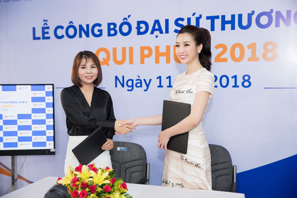 Qui Phúc cùng Hoa hậu Việt Nam 2018 sẻ chia giá trị đến cộng đồng ảnh 1