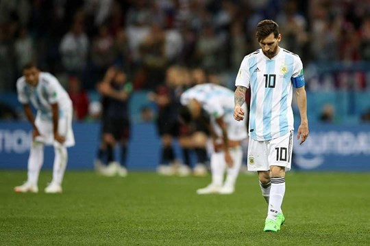 Không phải Messi, Ronaldo mới là bản sao của Maradona ảnh 2