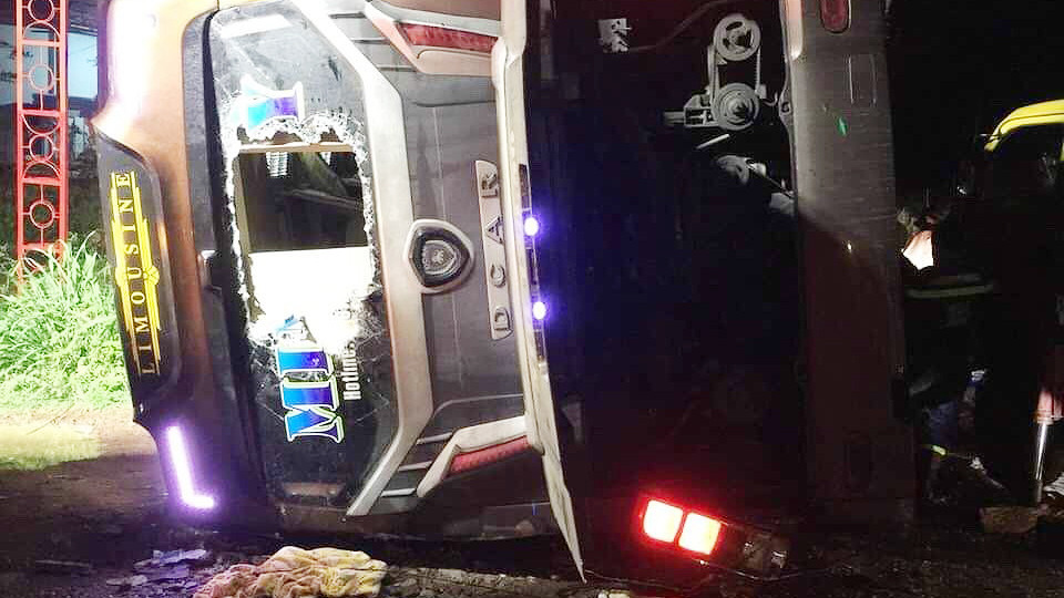 Truy tìm kẻ đổ chất thải độc hại ra mương nước ở Hải Phòng ảnh 8