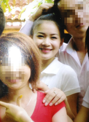 Bị tấn công, Thanh (áo trắng) đã đâm chết một người. Ảnh: V.Q.H (VnExpress) Bị tấn công, Thanh (áo trắng) đã đâm chết một người