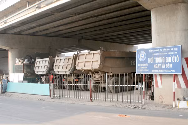 Bãi đỗ xe tải
