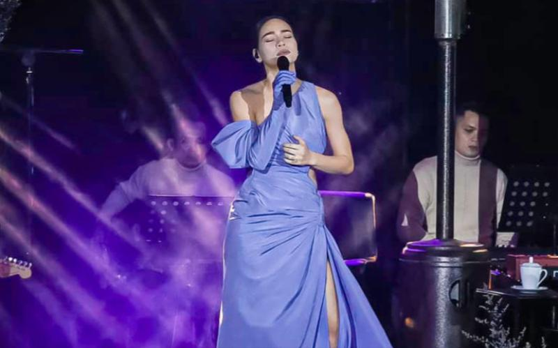 Hồ Ngọc Hà sẽ biểu diễn ở lễ hội Hoa phượng đỏ 2023. Hồ Ngọc Hà sẽ biểu diễn ở lễ hội Hoa phượng đỏ 2023.