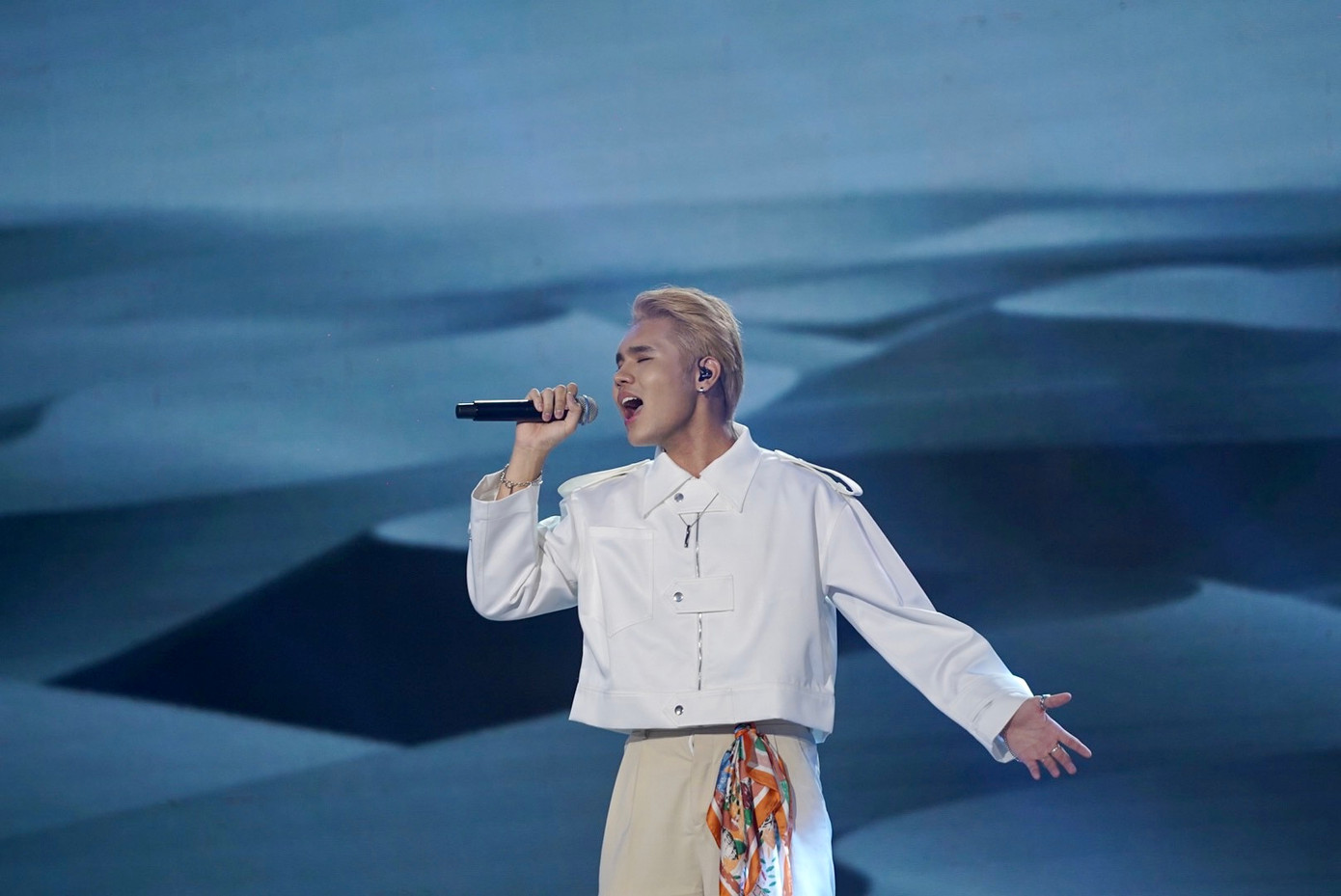 Một số thí sinh vì tập trung vào biểu diễn nên bỏ quên giọng hát.