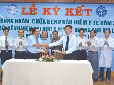 Lễ ký kết bảo hiểm y tế giữa BV Đại học Y dược-HAGL với Bảo hiểm xã hội Việt Nam