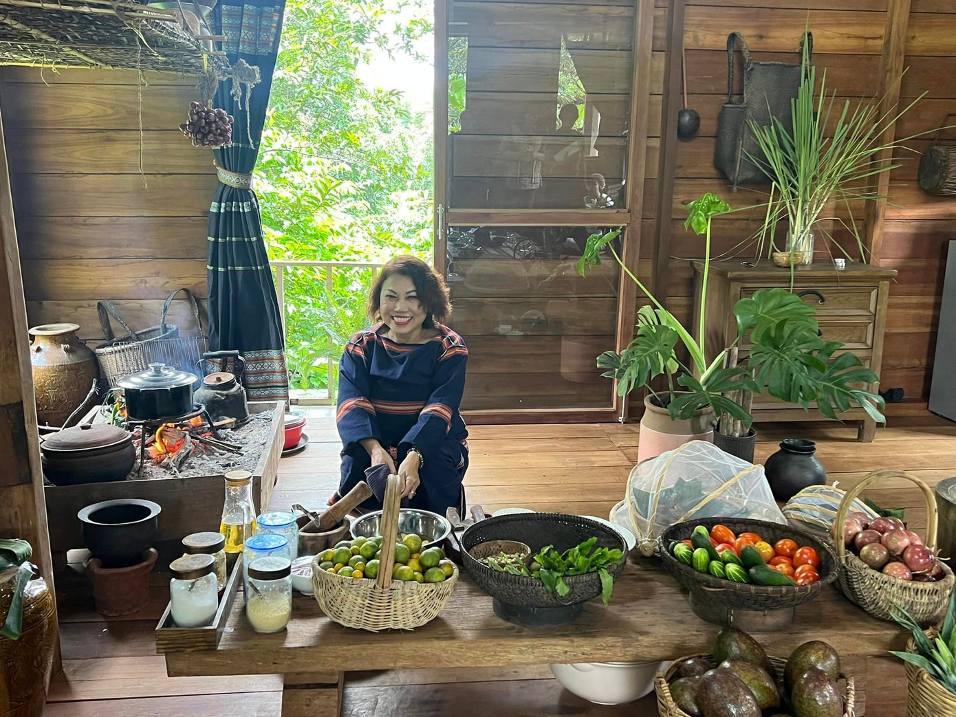 Siu Black hài lòng với cuộc sống hiện tại. Cô vừa chạy show vừa dành thời gian cho gia đình, con cháu. Siu Black hài lòng với cuộc sống hiện tại. Cô vừa chạy show vừa dành thời gian cho gia đình, con cháu.