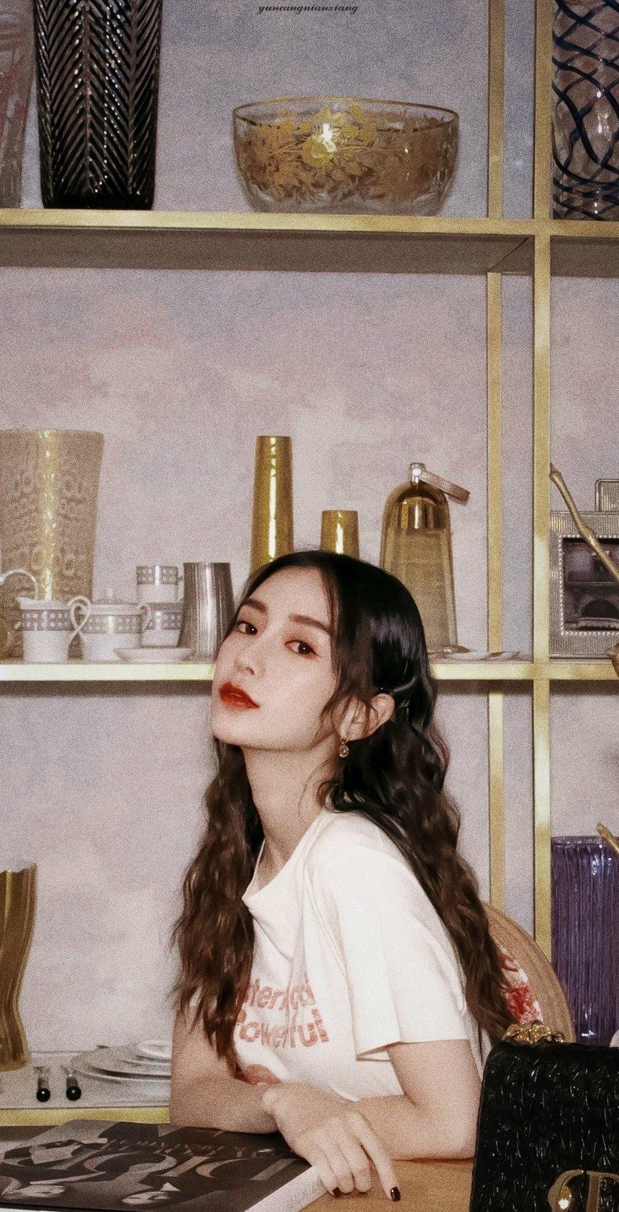 ...và bị khán giả cho rằng không tôn trọng đàn chị.