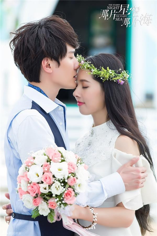 Gặp mặt người nhà, bắt gặp thân mật nhưng Phùng Thiệu Phong lại chỉ nói hai người là bạn.