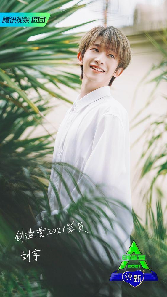 Lưu Vũ bị tụt xuống hạng 4 khiến fan bức xúc. Lưu Vũ bị tụt xuống hạng 4 khiến fan bức xúc.