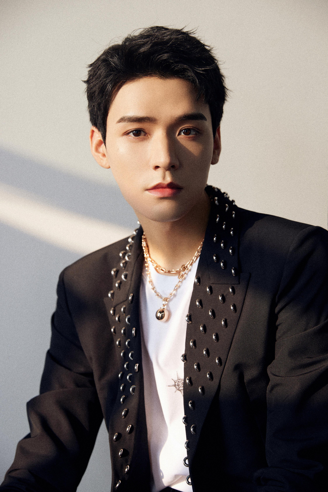 Chàng trai có chấp niệm lớn với việc ca hát.