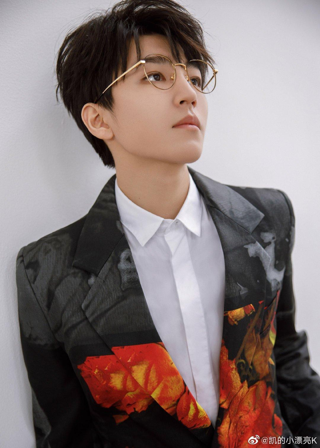 Vương Tuấn Khải là một trong ít nghệ sĩ trẻ có tiếng nói nhất hiện nay.