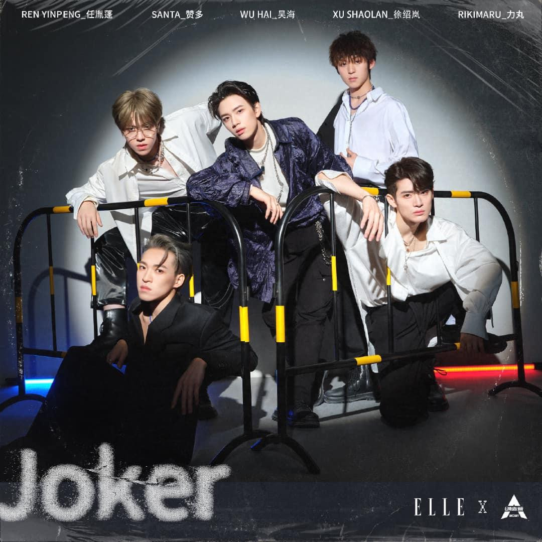 &quot;Sáng 4&quot; đang là chương trình truyển chọn nhóm nhạc hot nhất hiện nay.