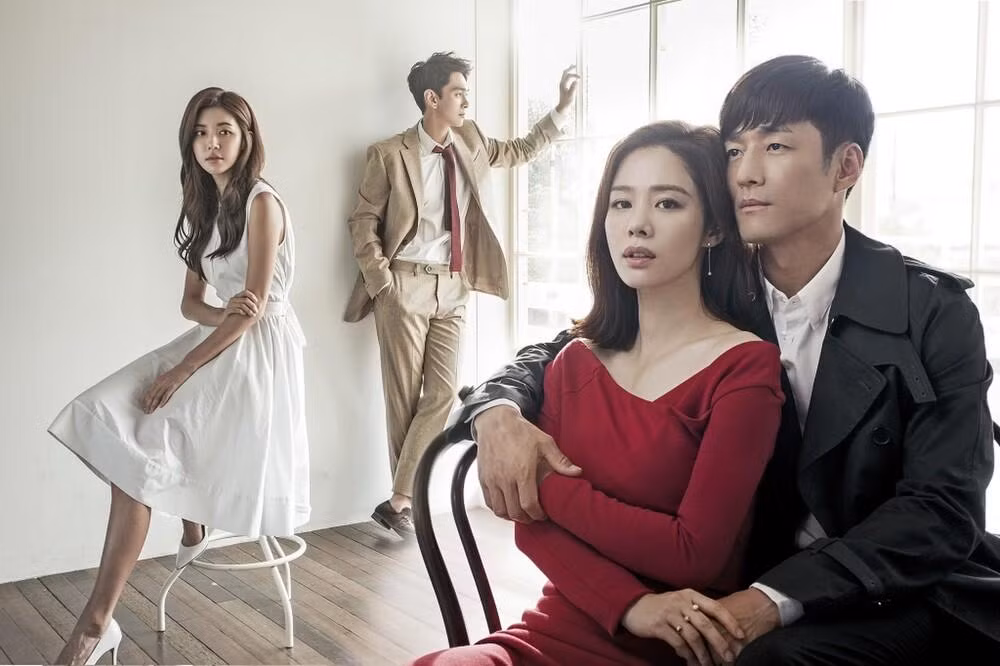 "Undercover" trở thành đối thủ của "Law School" trên đài JTBC.
