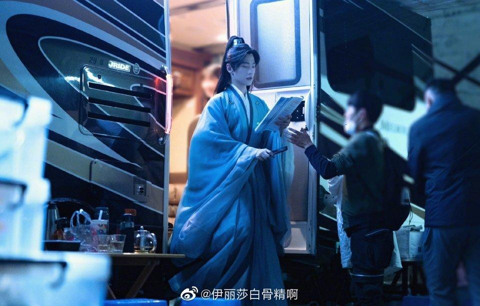 Bức ảnh cực soái vớt lại chút hình tượng cho nam thần Dương Dương nha! Bức ảnh cực soái vớt lại chút hình tượng cho nam thần Dương Dương nha!