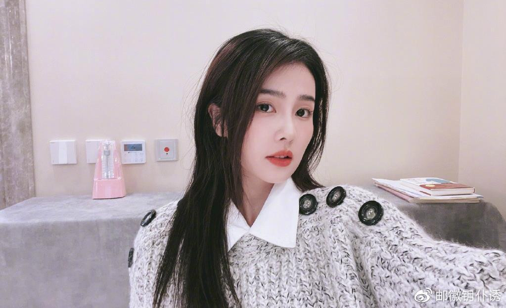 Bạch Lộc lại được gọi tên cho vai nữ chính, nhưng cô lắc đầu. Bạch Lộc lại được gọi tên cho vai nữ chính, nhưng cô lắc đầu.