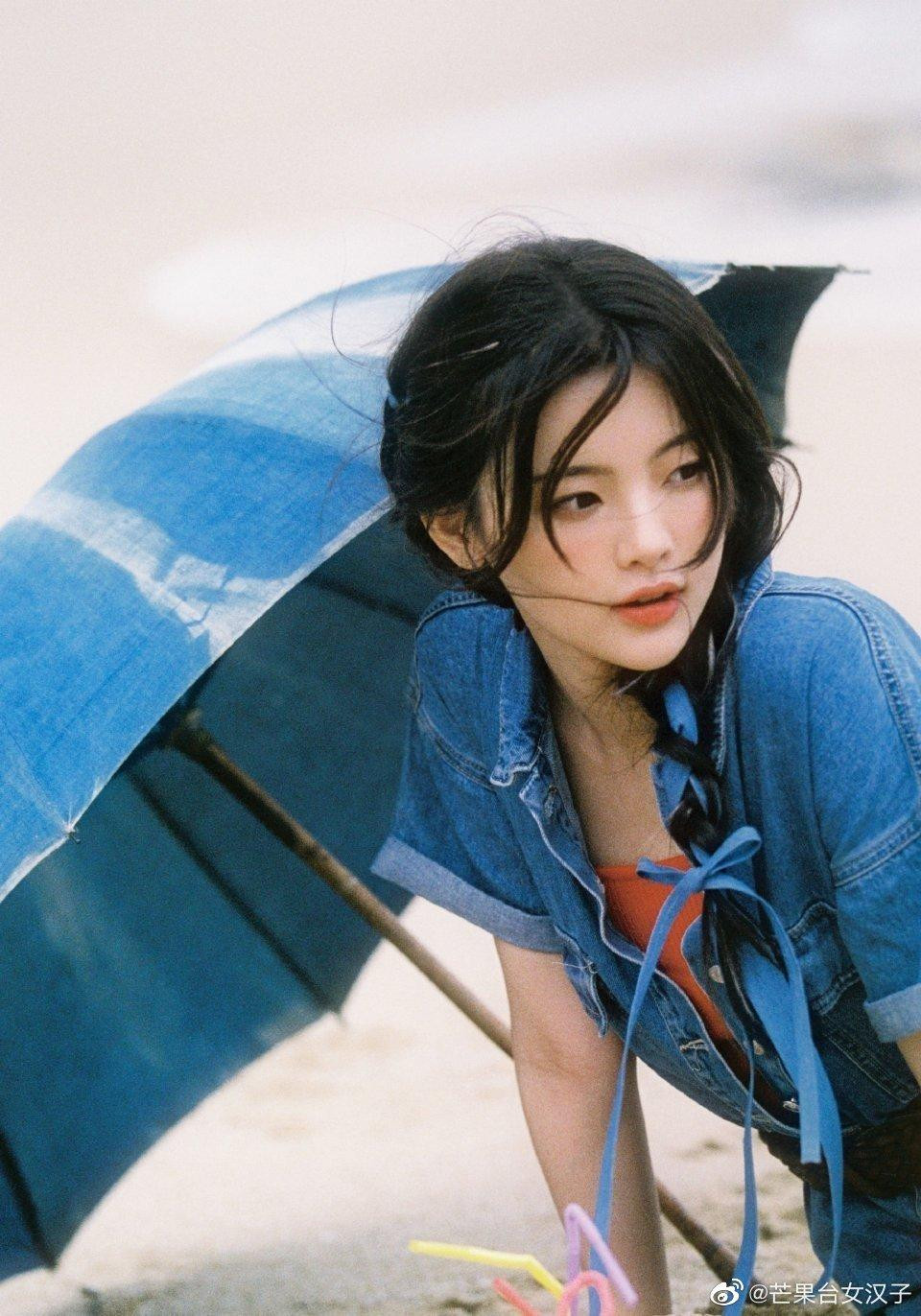 Người đẹp bắt đầu nổi lên sau khi tham gia chương trình Sáng Tạo 101.