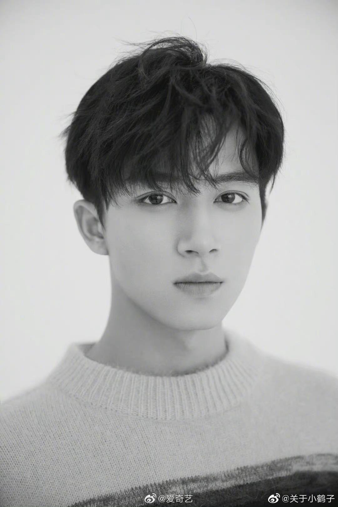 Vương Tinh Việt mới 19 tuổi nhưng rất có triển vọng. Vương Tinh Việt mới 19 tuổi nhưng rất có triển vọng.