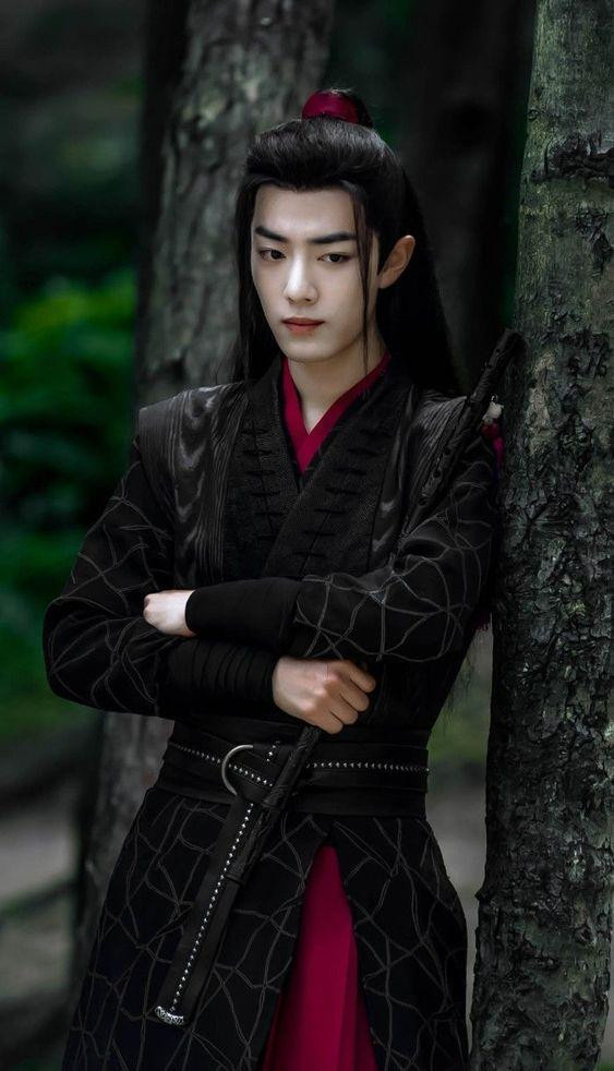 Tiêu Chiến cực hợp với những tạo hình cổ trang. Tiêu Chiến cực hợp với những tạo hình cổ trang.