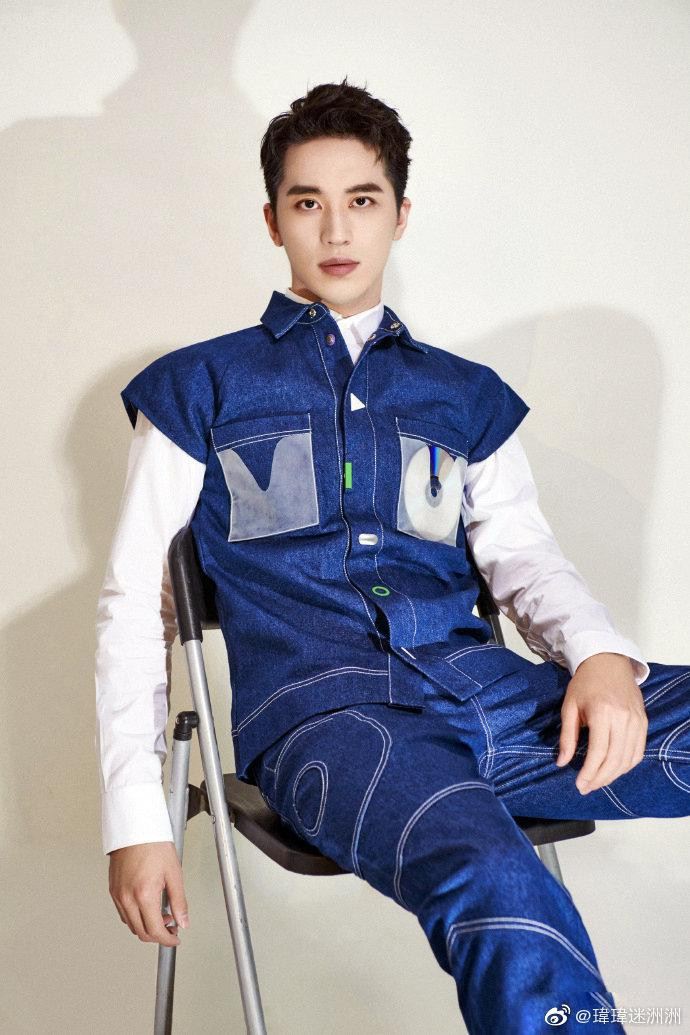 Hứa Ngụy Châu cũng được săn đón không kém bạn diễn.