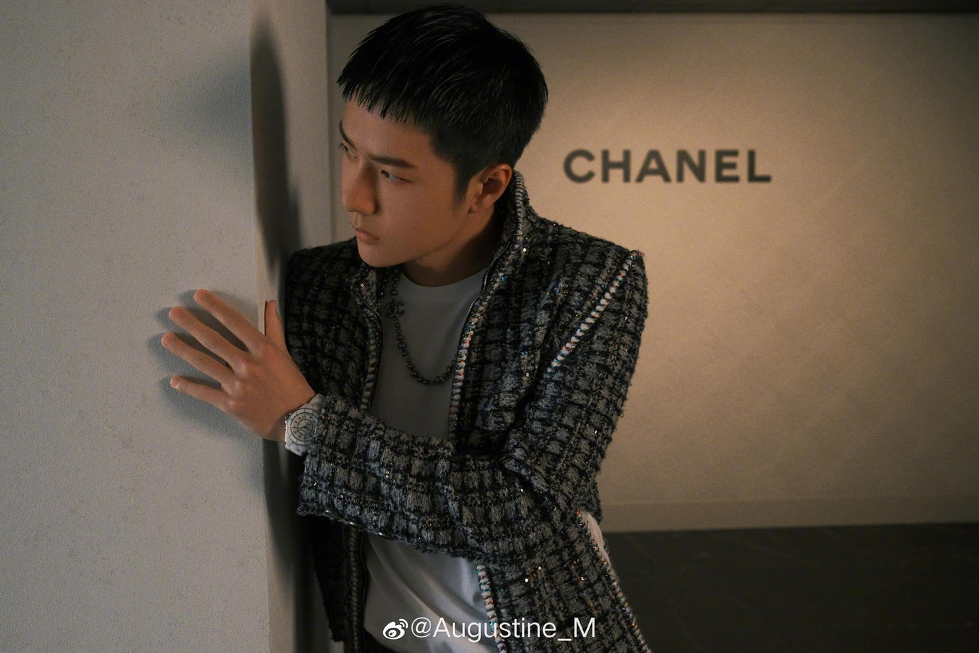 Nam diễn viên chính thức trở thành Đại sứ hình tượng thương hiệu Chanel.