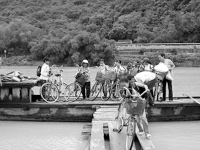 Nhiều bến đò ở Nghẹ An thiếu an toàn.