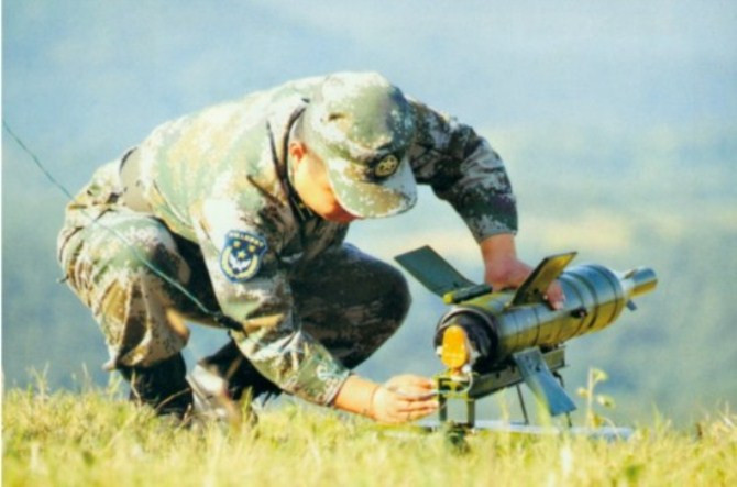 Red Arrow-73 được xem là một phiên bản tên lửa mô phỏng theo tên lửa chống tăng AT-3 (Sagar) của Liên Xô được chế tạo năm 1978.. Red Arrow-73 được xem là một phiên bản tên lửa mô phỏng theo tên lửa chống tăng AT-3 (Sagar) của Liên Xô được chế tạo năm 1978.