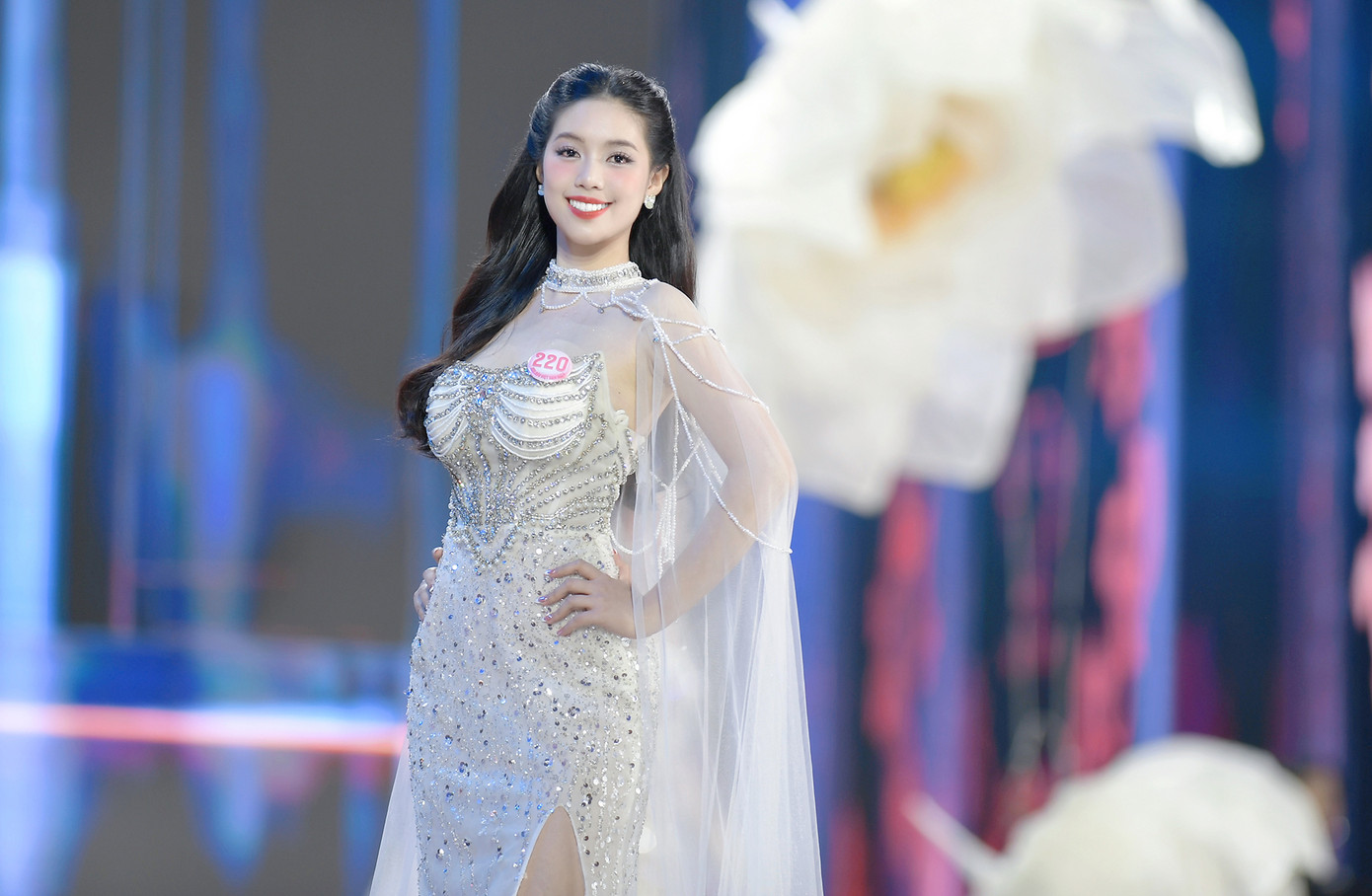 Với 3 phần thi ấn tượng, Châu Anh được xướng tên vào top 25 thí sinh của vòng chung kết Hoa hậu Việt Nam 2024. Châu Anh cảm thấy tự hào vì với cô cuộc thi không chỉ là sân chơi nhan sắc, mà là cơ hội để khẳng định bản thân, không chỉ qua vẻ đẹp hình thể, mà còn qua trí tuệ, bản lĩnh và lòng nhân ái.