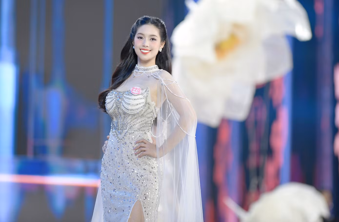 Với 3 phần thi ấn tượng, Châu Anh được xướng tên vào top 25 thí sinh của vòng chung kết Hoa hậu Việt Nam 2024. Châu Anh cảm thấy tự hào vì với cô cuộc thi không chỉ là sân chơi nhan sắc, mà là cơ hội để khẳng định bản thân, không chỉ qua vẻ đẹp hình thể, mà còn qua trí tuệ, bản lĩnh và lòng nhân ái.