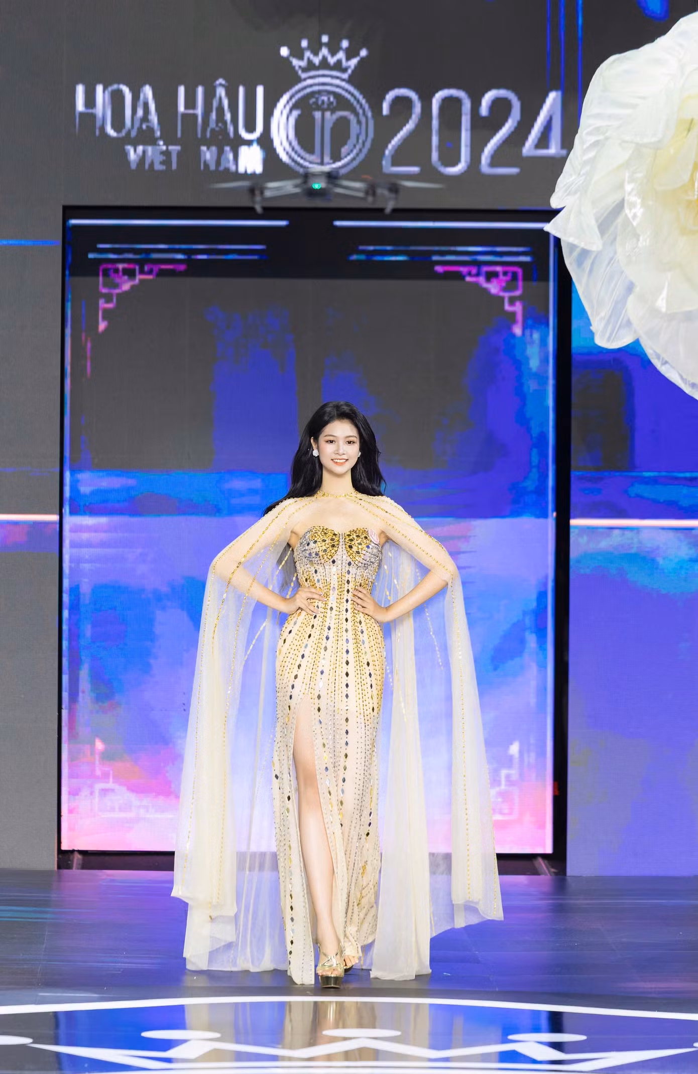 Với những nỗ lực, Phương Linh đã được xướng tên vào top 25 thí sinh của vòng chung kết Hoa hậu Việt Nam 2024. Cô cho biết Hoa hậu Việt Nam là trải nghiệm đáng nhớ của tuổi thanh xuân, giúp cô bước ra khỏi vòng tay gia đình để hoàn thiện bản thân.