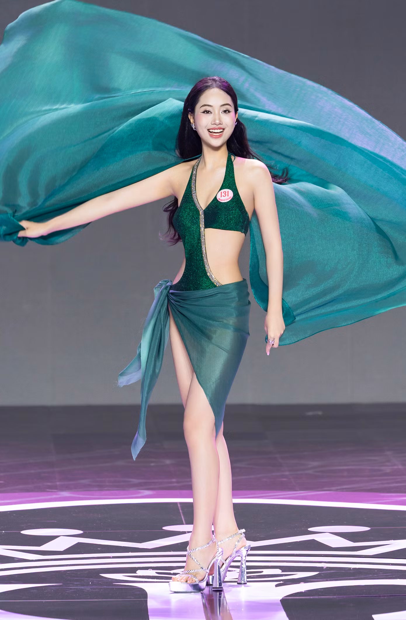 Thí sinh Nguyễn Mai Phương, SBD 131, sinh năm 2000, đến từ Yên Bái. Cô cao 1,68 m, nặng 50 kg, số đo ba vòng 77-59-88 cm. Mai Phương là Hoa khôi Đại học Dược Hà Nội. Năm 2024, cô tốt nghiệp bằng Dược sĩ và được Khen thưởng đạt thành tích xuất sắc trong 5 năm học tại Đại học Dược Hà Nội. Người đẹp mong muốn mang đến hình ảnh người con miền núi lạc quan, ham học hỏi, tràn đầy sức sống, ý chí vươn lên và lan tỏa được những giá trị tốt đẹp.