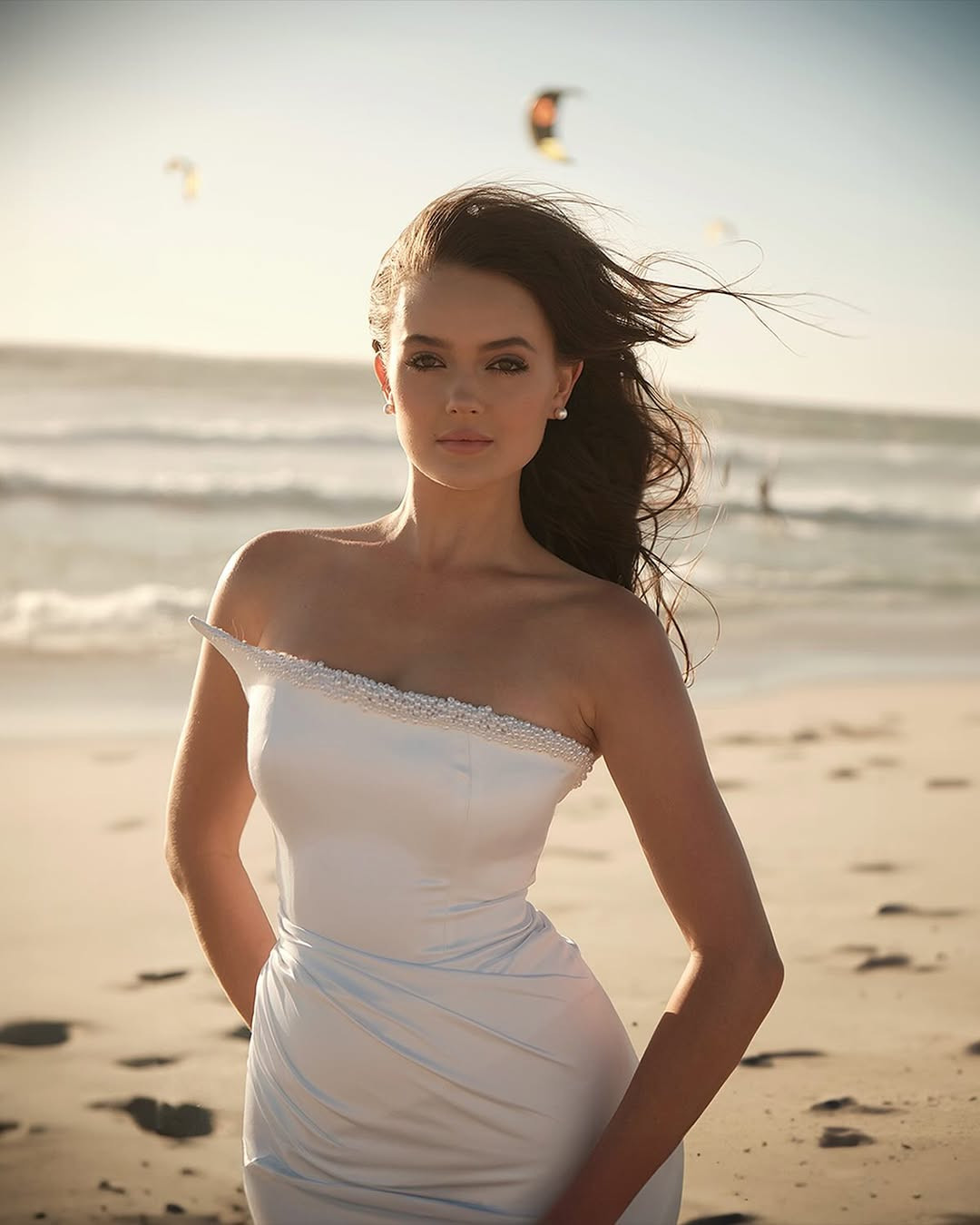 Năm ngoái, đại diện Nam Phi tại Hoa hậu Thế giới lần thứ 71 là người đẹp Claude Mashego đã lọt vào top 40 chung cuộc. Nam Phi đạt được nhiều thành tích ấn tượng ở sân chơi Miss World với 3 lần đăng quang. Lần gần nhất quốc gia này đăng quang Hoa hậu Thế giới là năm 2014 với chiến thắng của người đẹp Rolene Strauss.