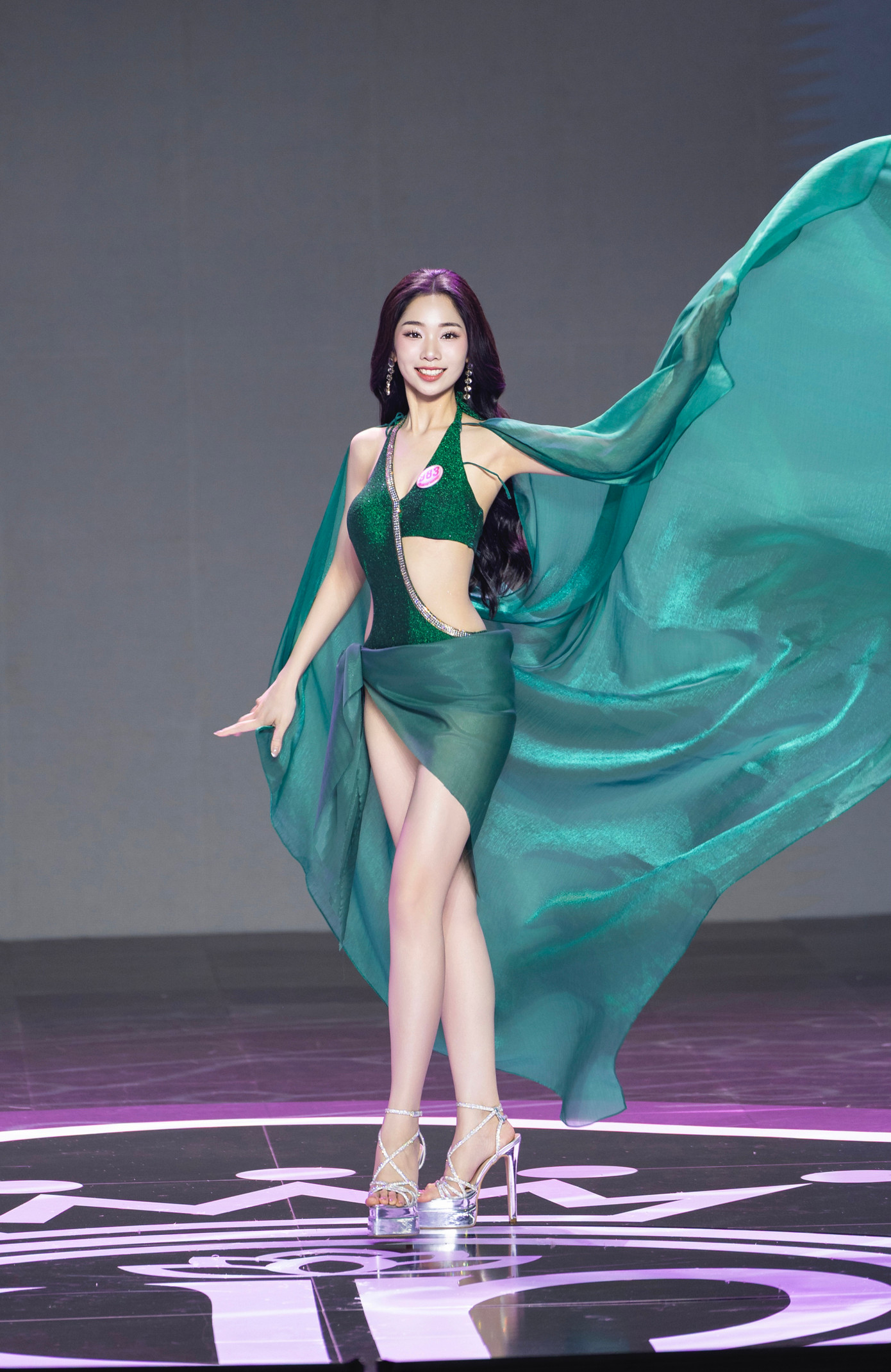 Thí sinh Phạm Thùy Dương, SBD 983, sinh năm 2003, đến từ Thủ đô Hà Nội. Cô cao 1,71 m, nặng 51 kg, số đo ba vòng 73-59-94 cm. Cô là giảng viên đào tạo người mẫu, sinh viên năm cuối của Đại học Ngoại thương và Đại học Kinh tế Quốc dân.