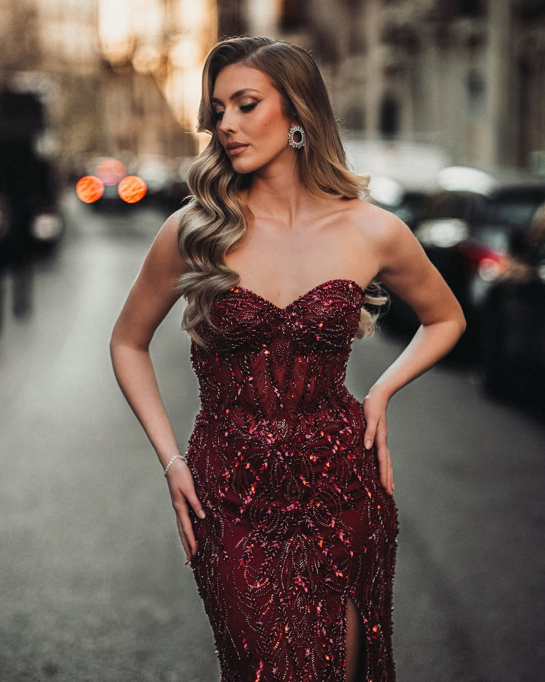 Pháp từng đăng quang Hoa hậu Thế giới năm 1953. Ở sân chơi Hoa hậu Hoàn vũ, Pháp có thành tích ấn tượng, nhiều lần đăng quang.