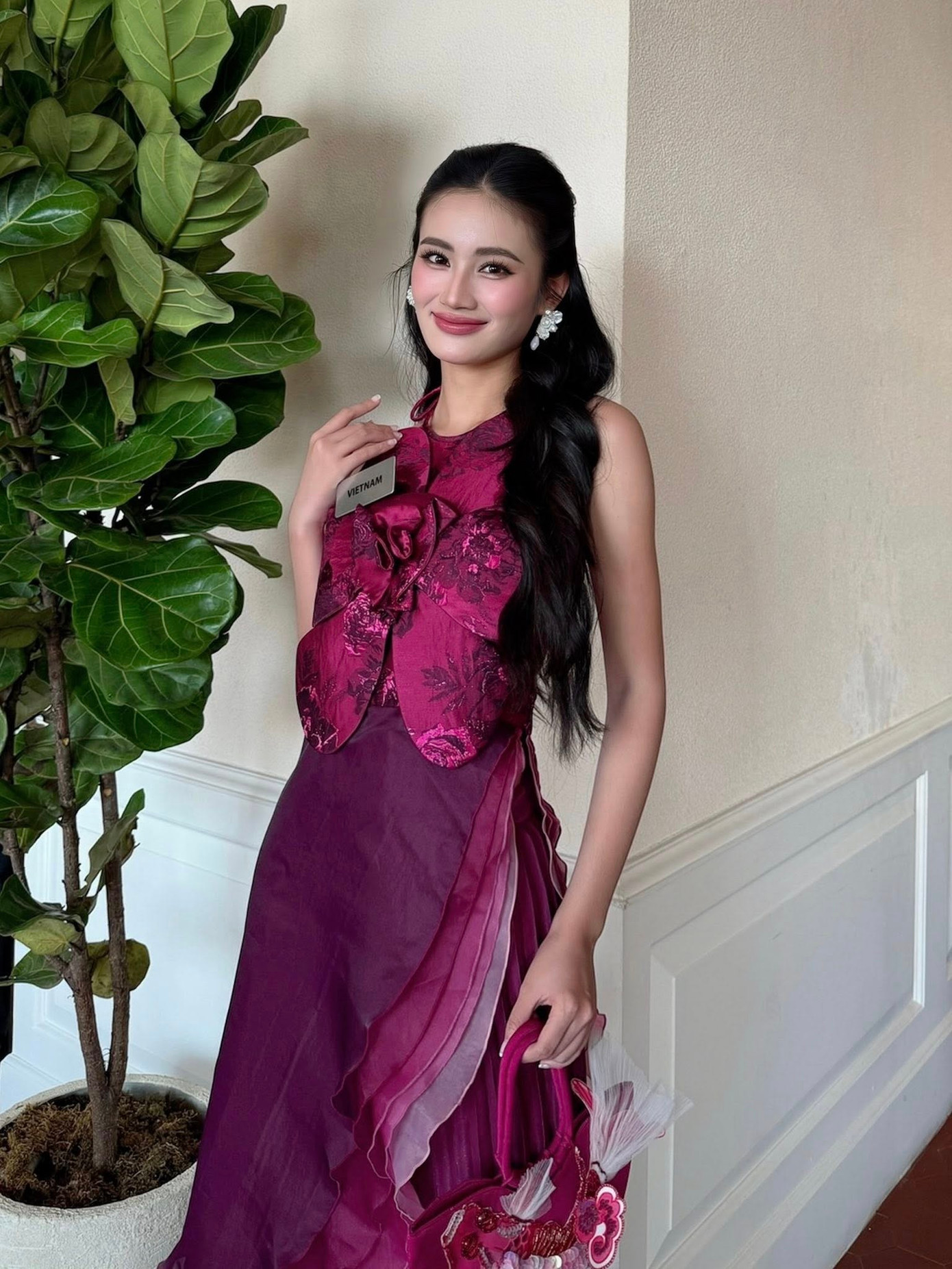 Ý Nhi trong các hoạt động của cuộc thi Miss World tại Ấn Độ.