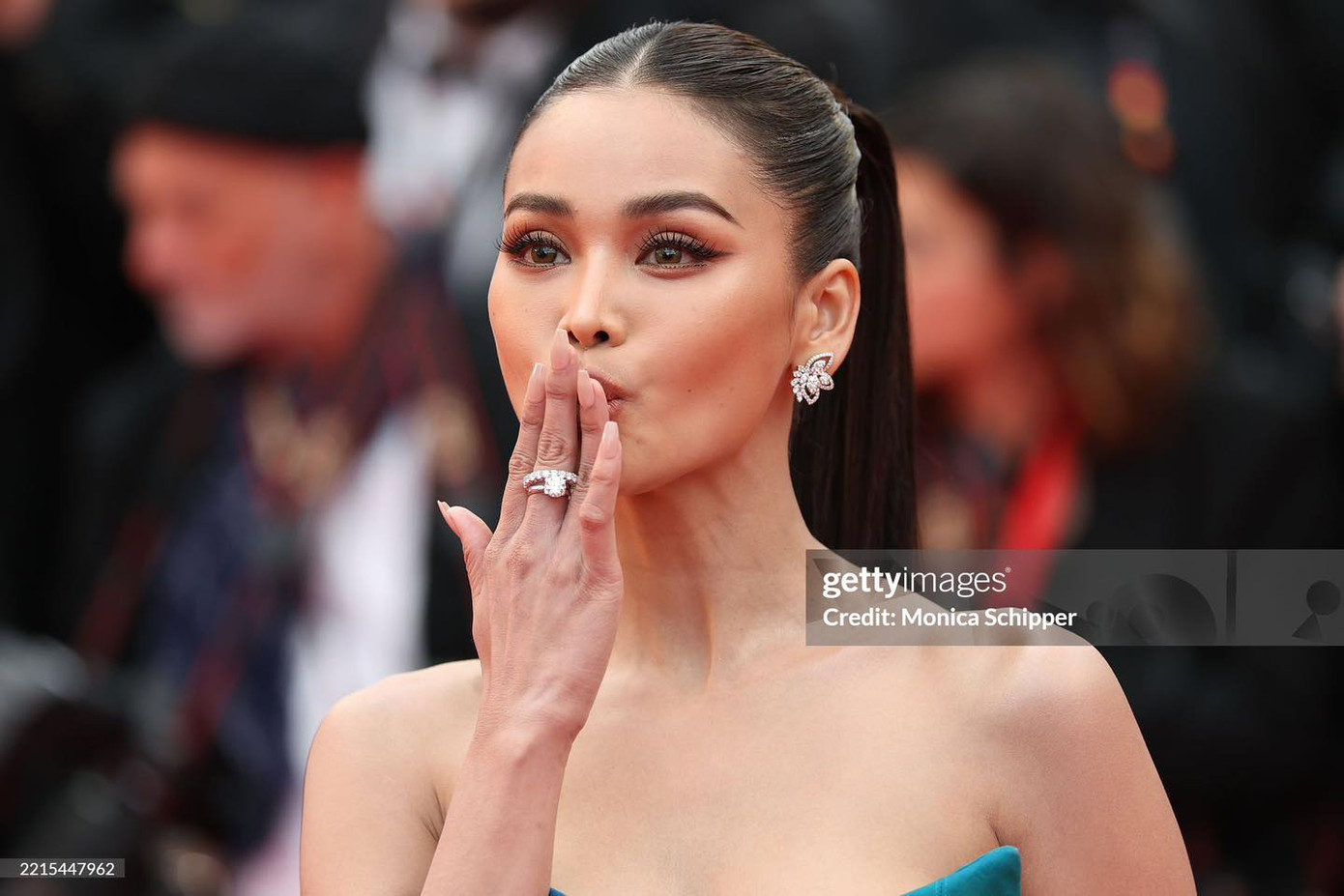 Engfa Waraha xuất hiện trên thảm đỏ công chiếu bộ phim Eddington hôm 16/5.