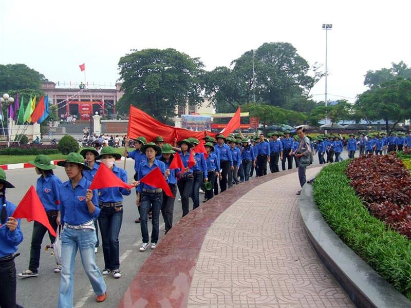 SV ĐH Y khoa Thái Nguyên ra quân hoạt động tình nguyện