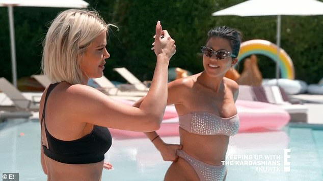 Kim Kardashian quá đỗi gợi cảm với bikini bé xíu ảnh 8