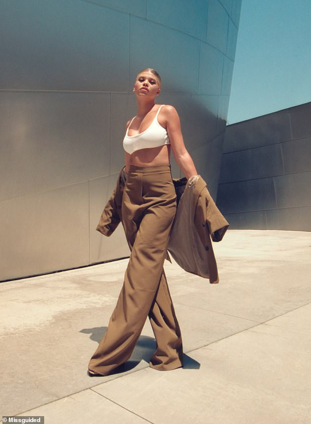 Sofia Richie khoe vóc dáng tròn đầy cực gợi cảm ảnh 5