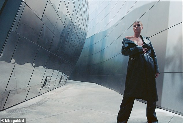 Sofia Richie khoe vóc dáng tròn đầy cực gợi cảm ảnh 8